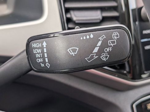 Used 2023 Volkswagen Atlas Cross Sport SE w/ Panoramic Sunroof Package AWD/4WD image 23