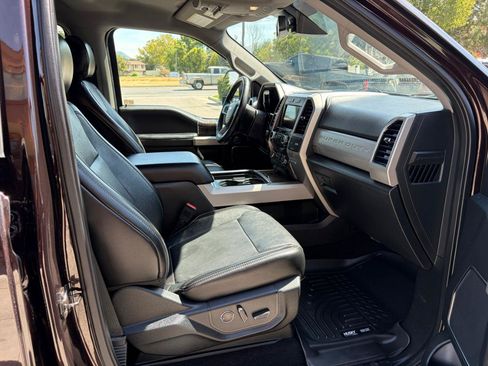 Used 2019 Ford F250 Lariat w/ Lariat Ultimate Package AWD/4WD image 7