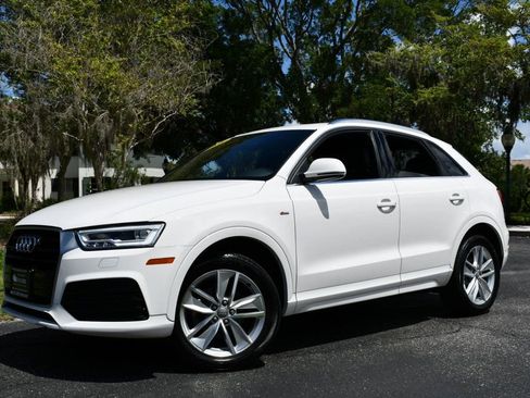 Used 2018 Audi Q3 2.0T Premium Plus w/ Premium Plus Package AWD/4WD image 23