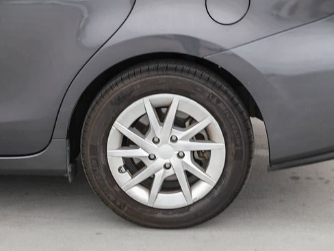 Used 2015 Toyota Prius V Three image 11