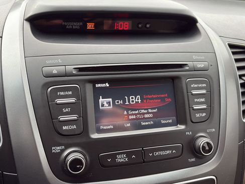 Used 2014 Kia Sorento EX image 18