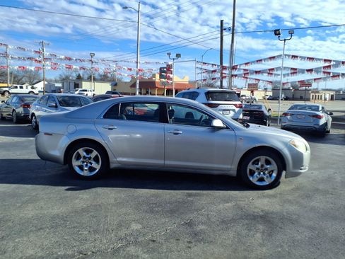 Used 2008 Chevrolet Malibu LT w/ Power Convenience Package FWD image 2
