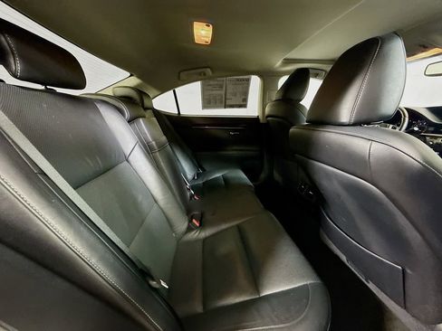 Used 2013 Lexus ES 350 w/ Luxury Pkg image 27