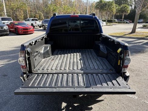 Used 2015 Toyota Tacoma PreRunner image 37