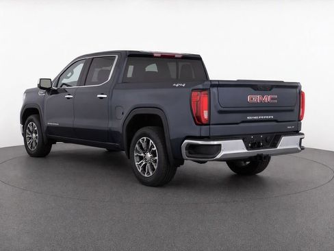 Used 2026 GMC Sierra 1500 SLT AWD/4WD image 4