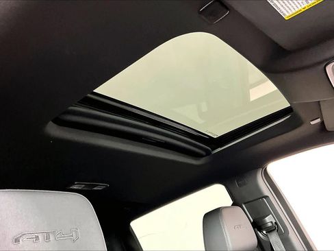 Certified 2025 GMC Sierra 2500 AT4 w/ AT4 Premium Plus Package image 26