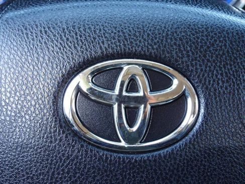 Used 2017 Toyota Corolla SE image 64