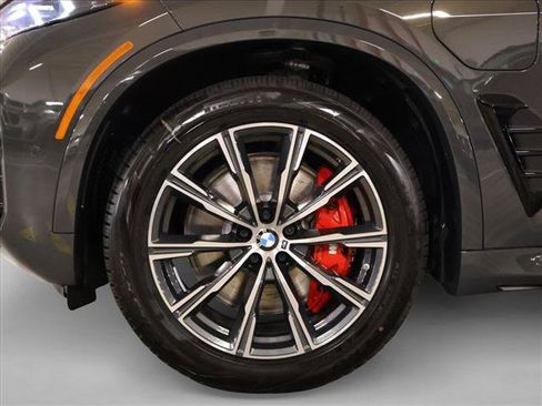 Used 2026 BMW X5 xDrive50e w/ M Sport Package AWD/4WD image 10