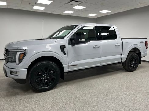 Used 2025 Ford F150 Platinum w/ FX4 Off-Road Package AWD/4WD image 6
