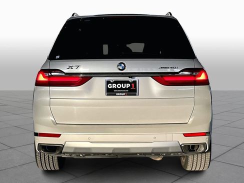 Used 2022 BMW X7 xDrive40i w/ Executive Package image 4