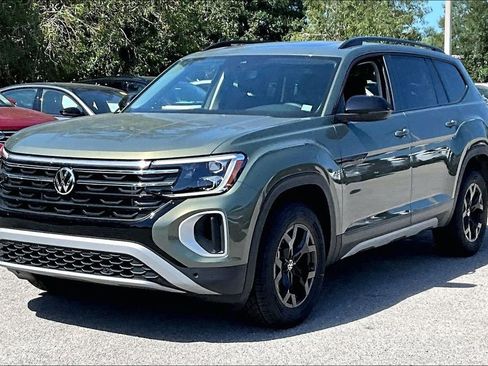 New 2026 Volkswagen Atlas Peak Edition AWD/4WD image 9
