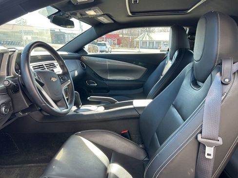 Used 2015 Chevrolet Camaro LT image 8