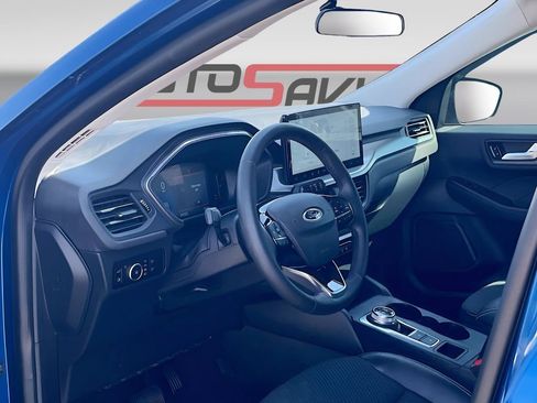 Used 2023 Ford Escape SE FWD image 9