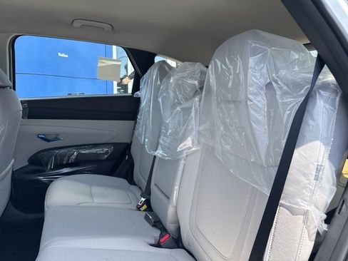 New 2025 Hyundai Tucson SE image 43