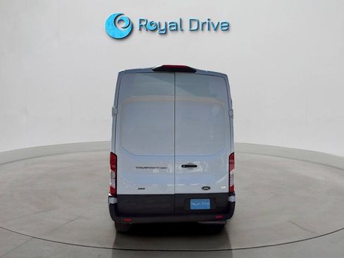 Used 2022 Ford Transit 250 148 High Roof AWD image 4