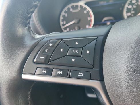 Used 2020 Nissan Sentra SV w/ Lighting Package image 38