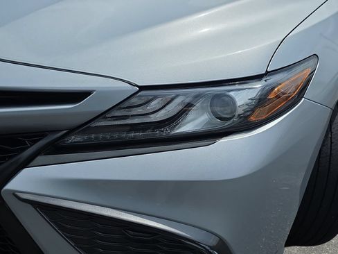 Used 2021 Toyota Camry XSE FWD image 30