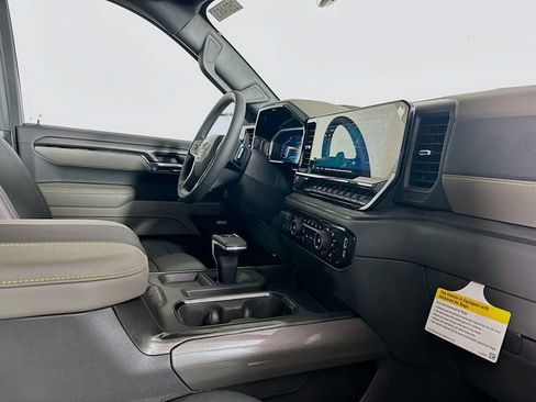 New 2026 Chevrolet Silverado 1500 ZR2 image 31
