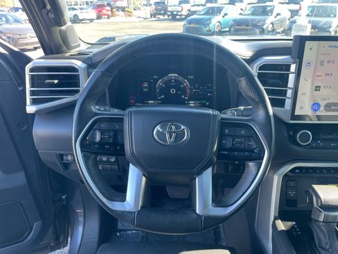 Used 2023 Toyota Tundra Platinum image 9