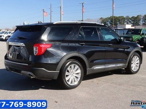 Certified 2022 Ford Explorer Limited w/ Equipment Group 301A image 6