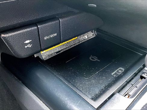 Used 2018 Toyota Camry XLE w/ Audio Package FWD image 24