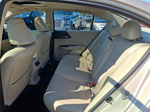 Used 2015 Honda Accord EX-L image 10