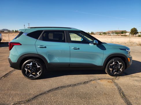 New 2026 Kia Seltos EX image 4