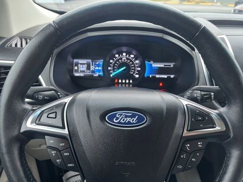Used 2023 Ford Edge Titanium image 16