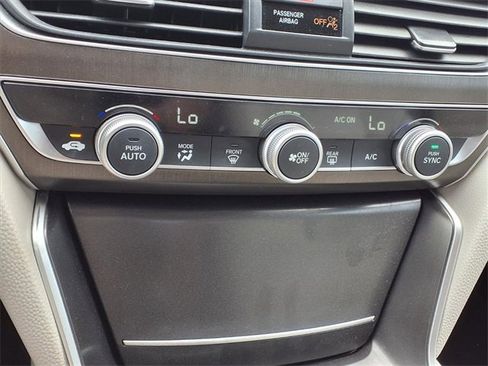 Used 2022 Honda Accord LX image 16