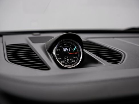 Used 2015 Porsche 911 Carrera GTS RWD image 12