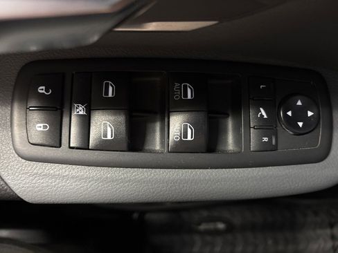 Used 2021 RAM 1500 Big Horn image 24