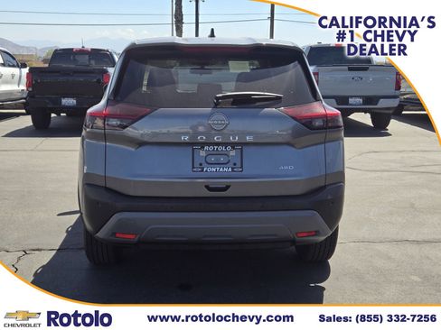 Used 2023 Nissan Rogue S AWD/4WD image 6