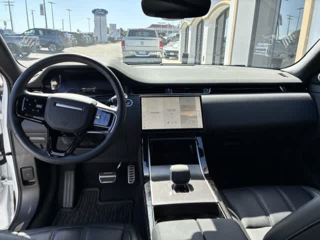 Used 2024 Land Rover Range Rover Evoque Dynamic SE AWD/4WD image 7