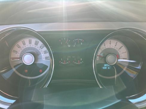 Used 2012 Ford Mustang Premium image 17