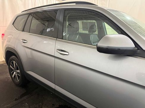 Certified 2022 Volkswagen Atlas SE image 11