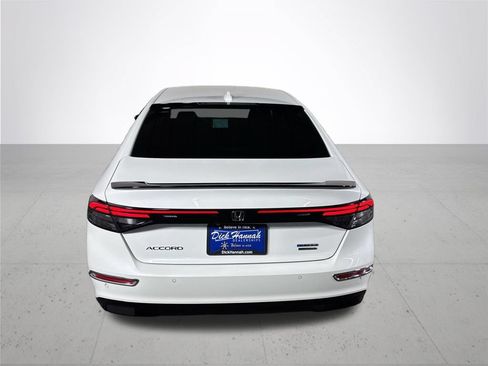 Used 2025 Honda Accord Touring image 7