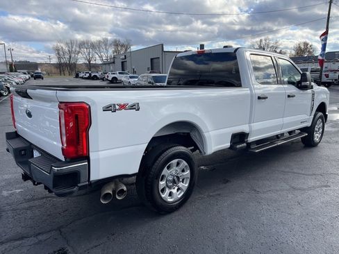 Used 2024 Ford F250 XLT image 3