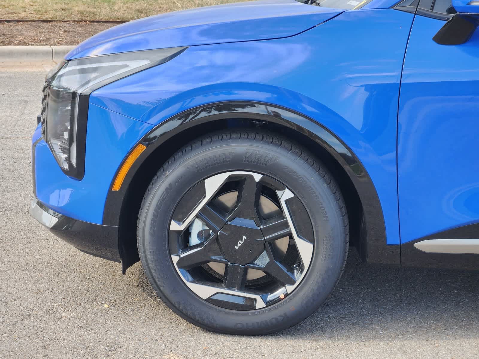 New 2026 Kia Sportage SX FWD image 7