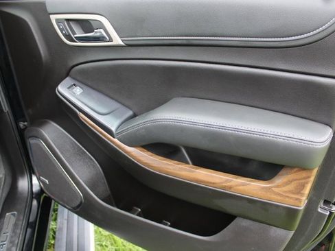 Used 2019 GMC Yukon Denali w/ Denali Ultimate Package image 33