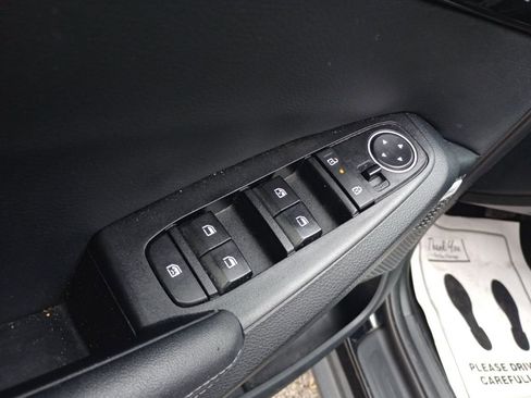 Used 2024 Kia Seltos SX w/ SX Sunroof Package image 18