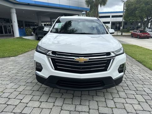 Used 2022 Chevrolet Traverse LT FWD image 32