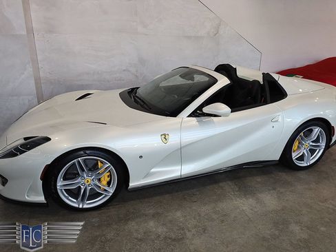 Used 2021 Ferrari 812 GTS RWD image 56