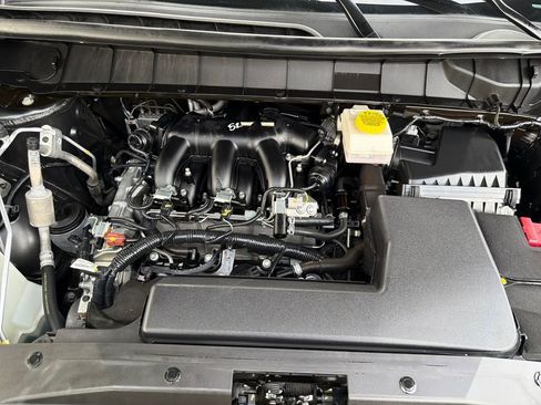 Used 2024 Nissan Pathfinder SV AWD/4WD image 15