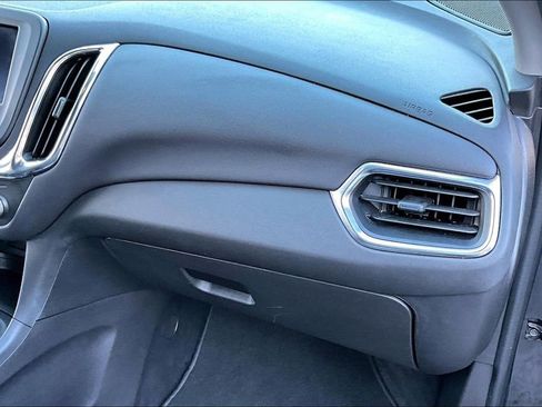 Used 2024 Chevrolet Equinox LT image 24