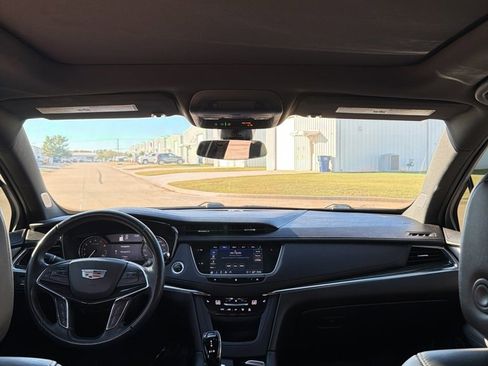 Used 2021 Cadillac XT5 Premium Luxury w/ LPO, Floor Liner Package image 44