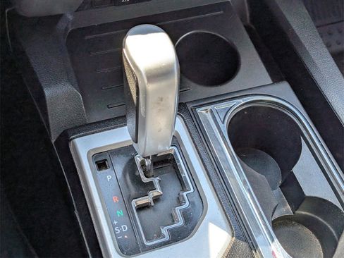 Used 2021 Toyota Tundra SR5 w/ SR5 Leather Package image 27