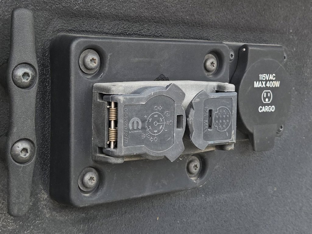Used 2022 RAM 3500 Limited AWD/4WD image 46