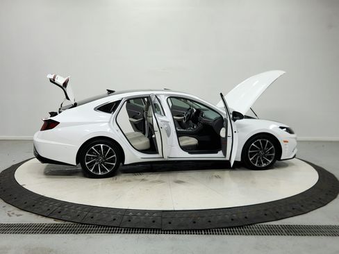 Used 2023 Hyundai Sonata Limited FWD image 17