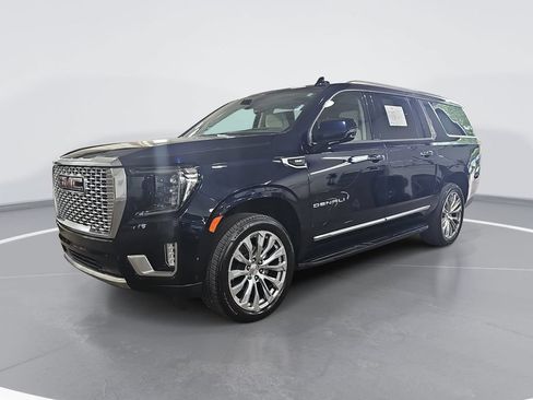 Certified 2024 GMC Yukon XL Denali w/ Advanced Technology Package AWD/4WD image 9