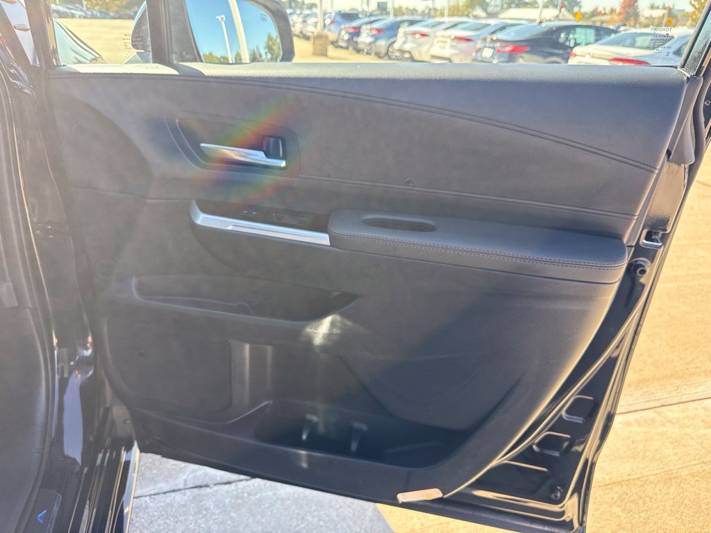 Used 2026 Toyota Sienna Limited AWD/4WD image 23